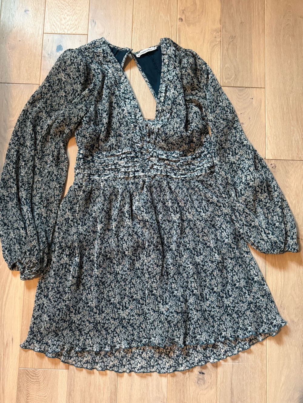 Abercrombie Women’s Floral Long-Sleeve Dress